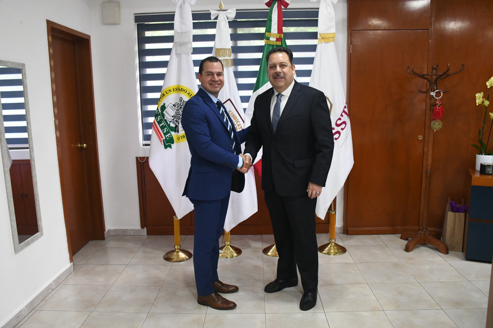 Visita de representantes de la FSTSE en Baja California 