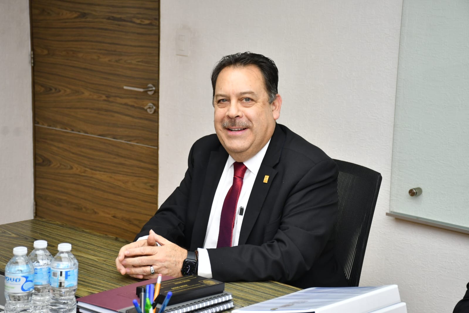 Acuerdo con el Director de Administración y Finanzas, Lic. Omar Butrón Fosado