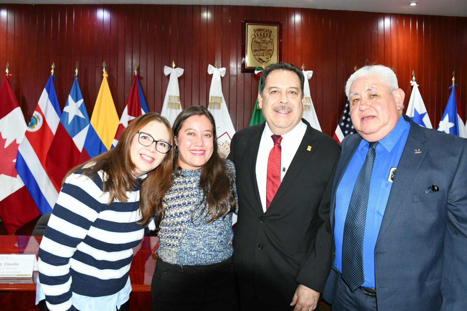 Visita de compañeras y compañeros de la Sección XLII, FOVISSSTE