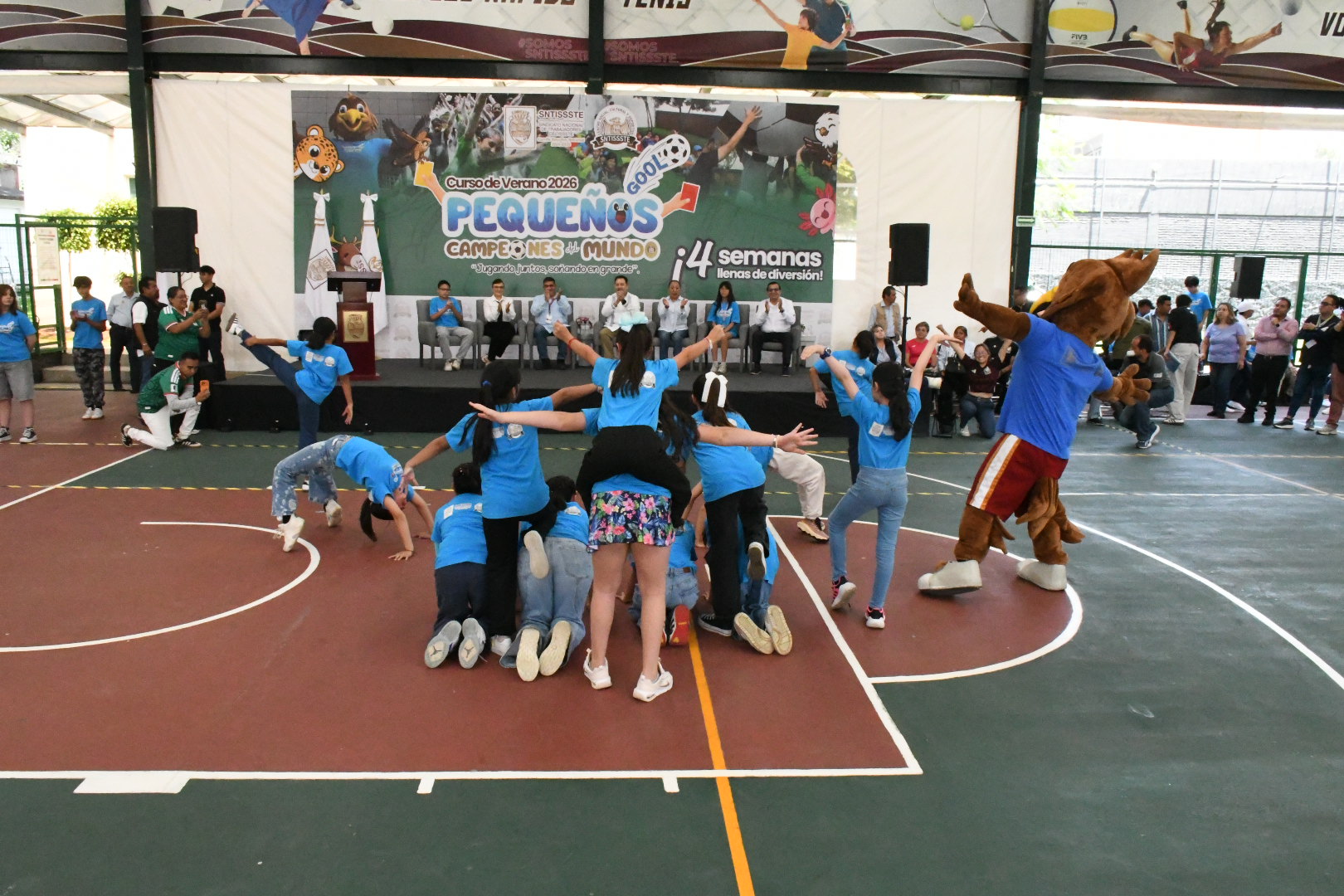 Inauguración Curso de Verano “Pequeños campeones del mundo”