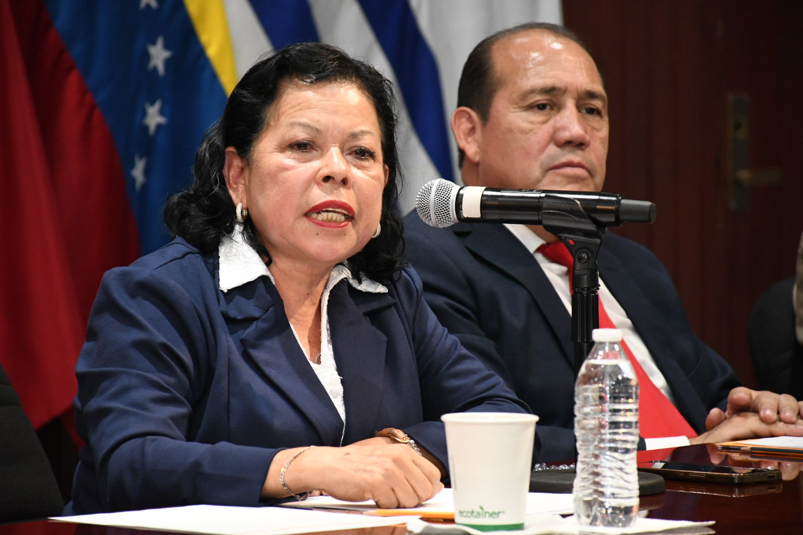 Salutación de la Sección I, Oficinas Centrales