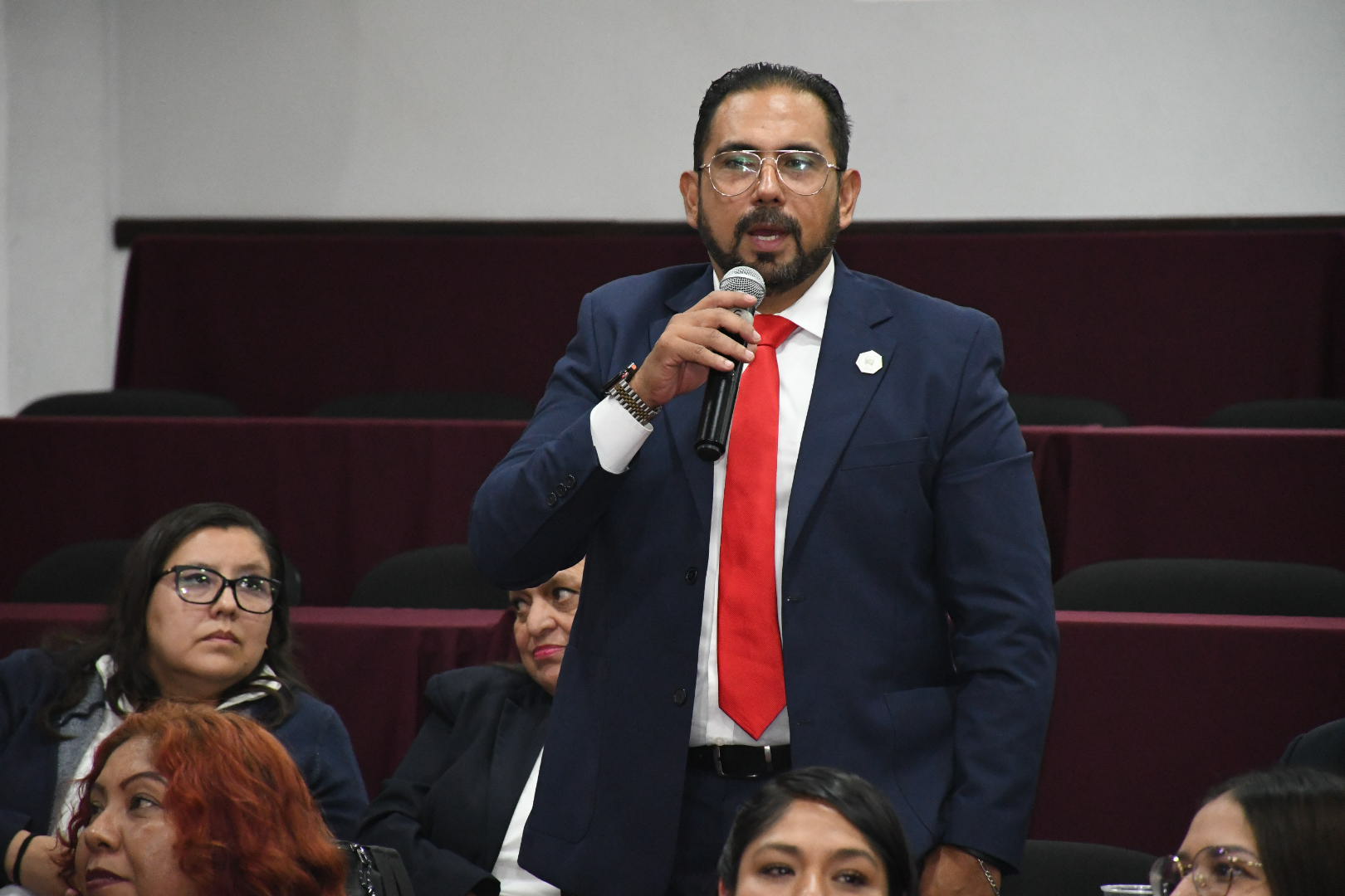 Salutación de la Sección I, Oficinas Centrales