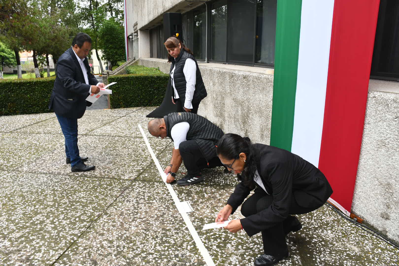 Ceremonia de Izamiento de Bandera