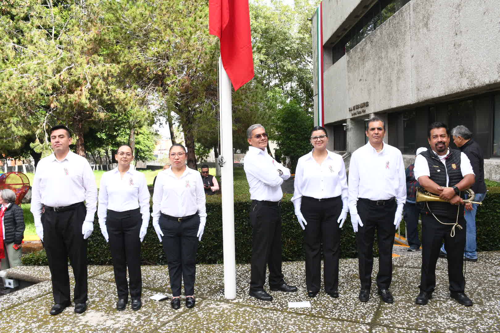Ceremonia de Izamiento de Bandera
