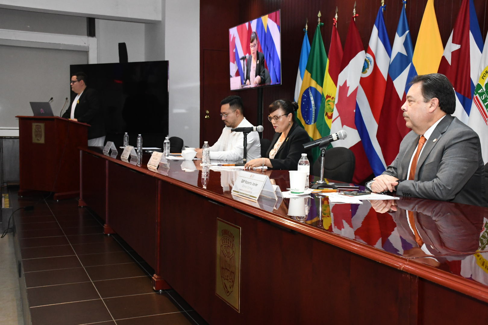  Inauguración "1er Diplomado Abordaje Clínico Enfermedad Renal"