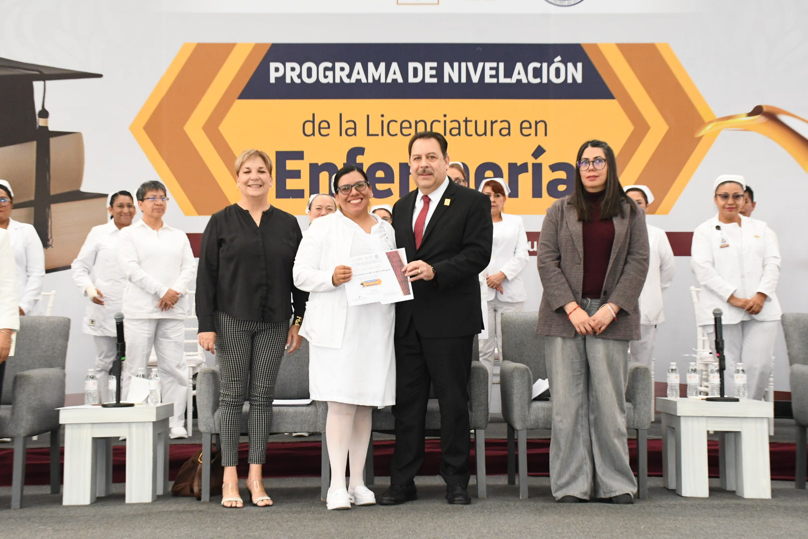 Ceremonia de Clausura del Programa de Nivelación de la Licenciatura en Enfermería