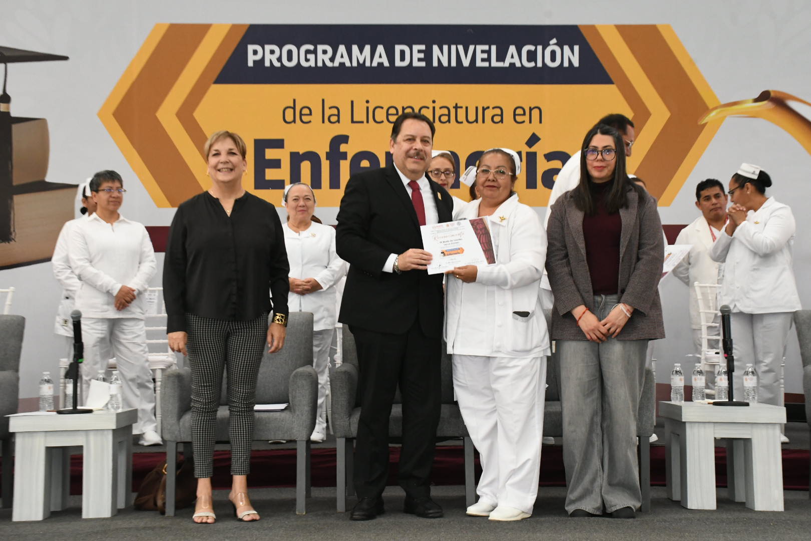 Ceremonia de Clausura del Programa de Nivelación de la Licenciatura en Enfermería