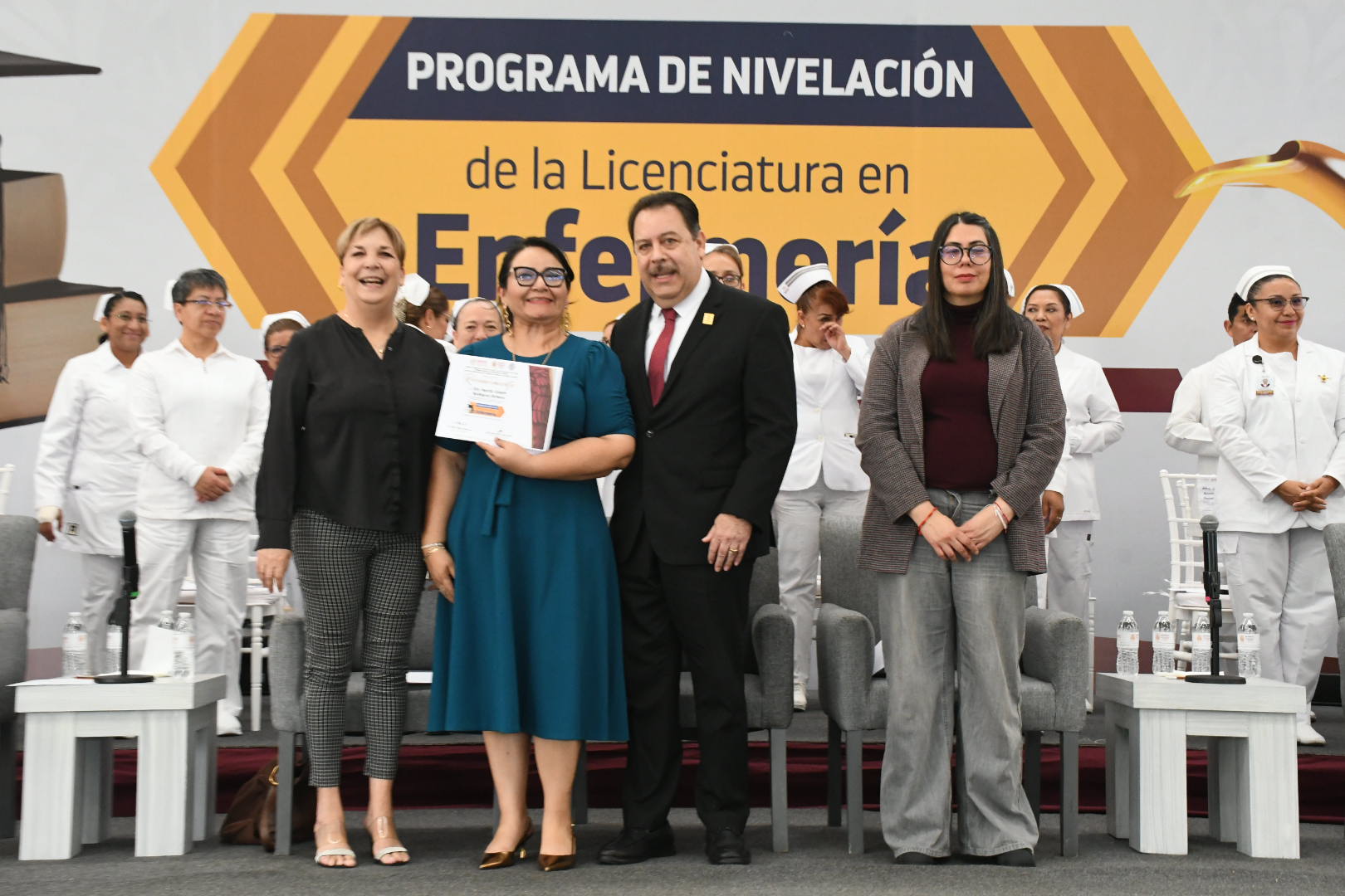 Ceremonia de Clausura del Programa de Nivelación de la Licenciatura en Enfermería