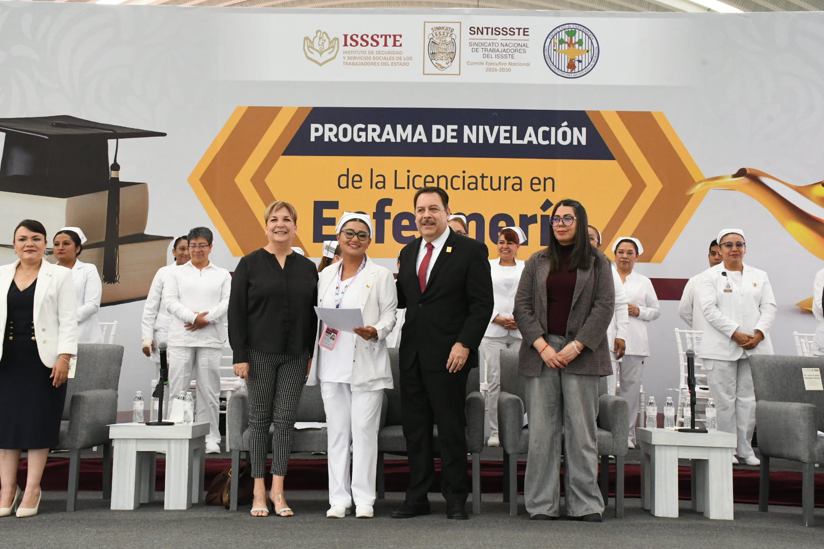 Ceremonia de Clausura del Programa de Nivelación de la Licenciatura en Enfermería
