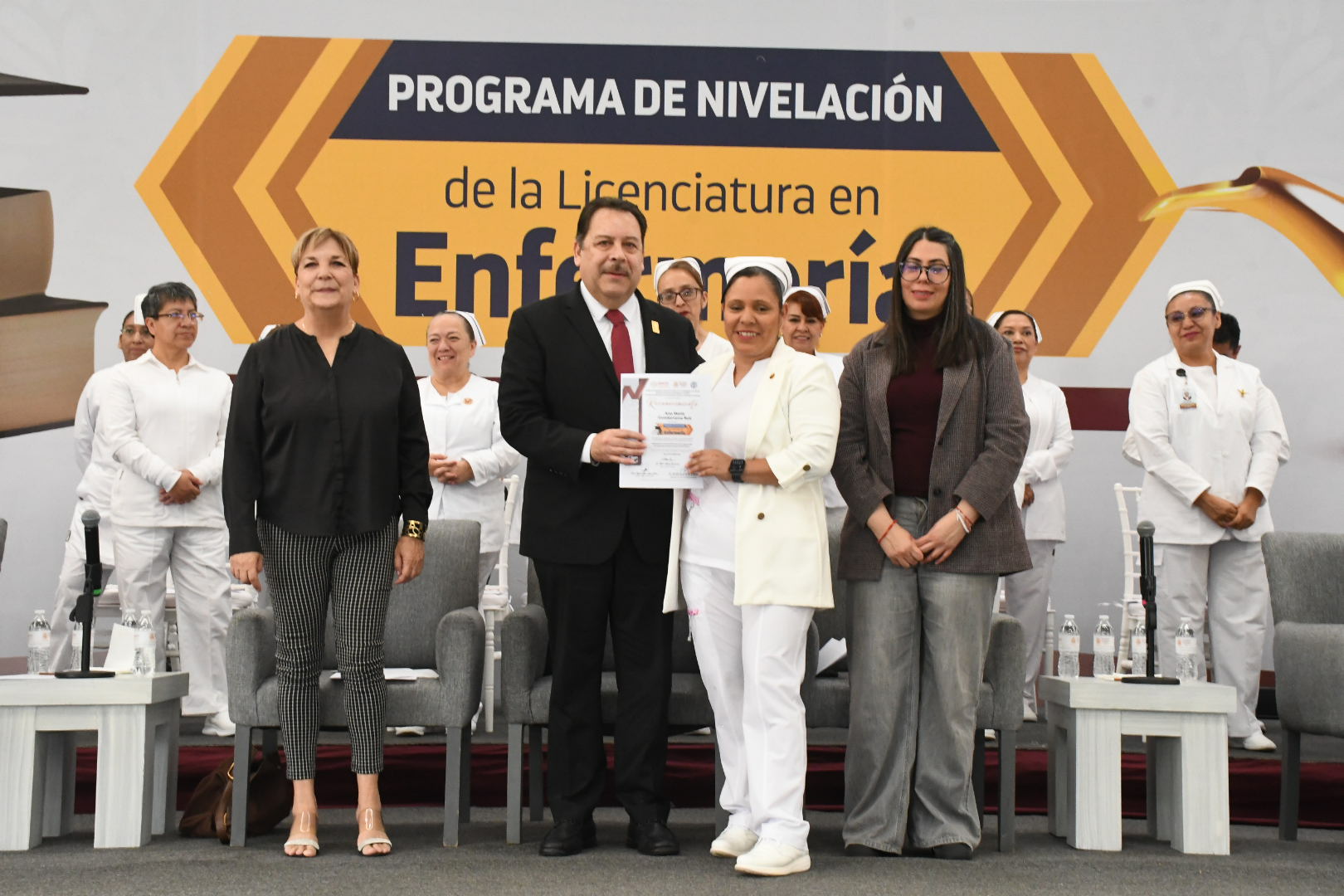 Ceremonia de Clausura del Programa de Nivelación de la Licenciatura en Enfermería