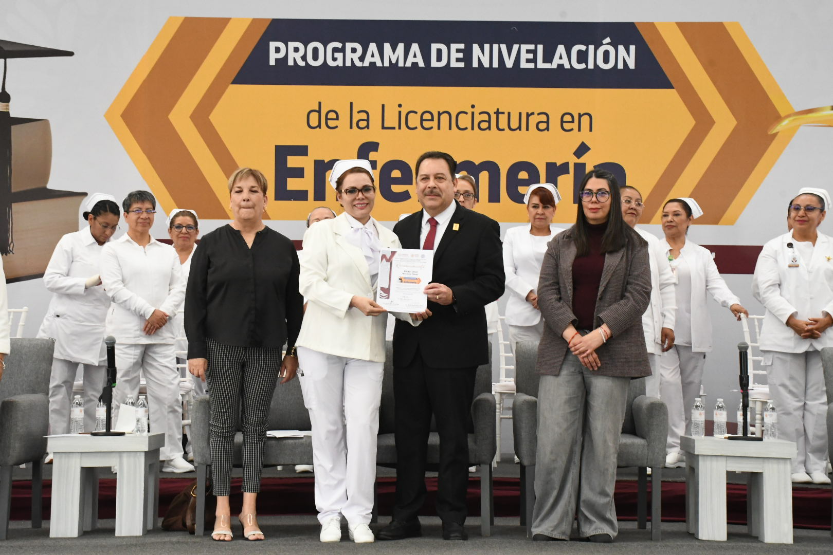 Ceremonia de Clausura del Programa de Nivelación de la Licenciatura en Enfermería
