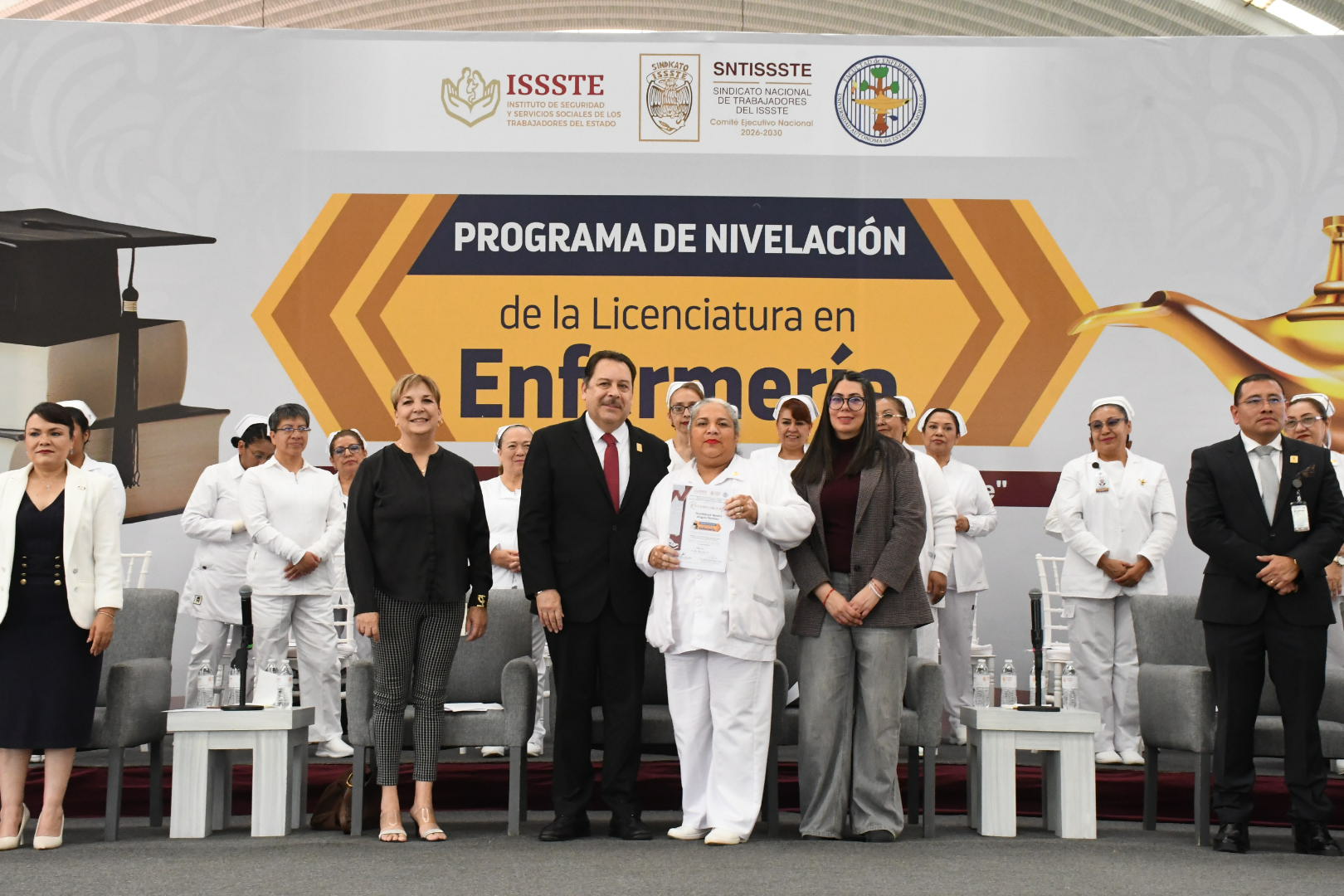 Ceremonia de Clausura del Programa de Nivelación de la Licenciatura en Enfermería