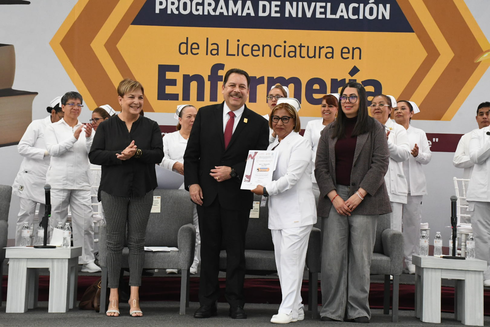 Ceremonia de Clausura del Programa de Nivelación de la Licenciatura en Enfermería