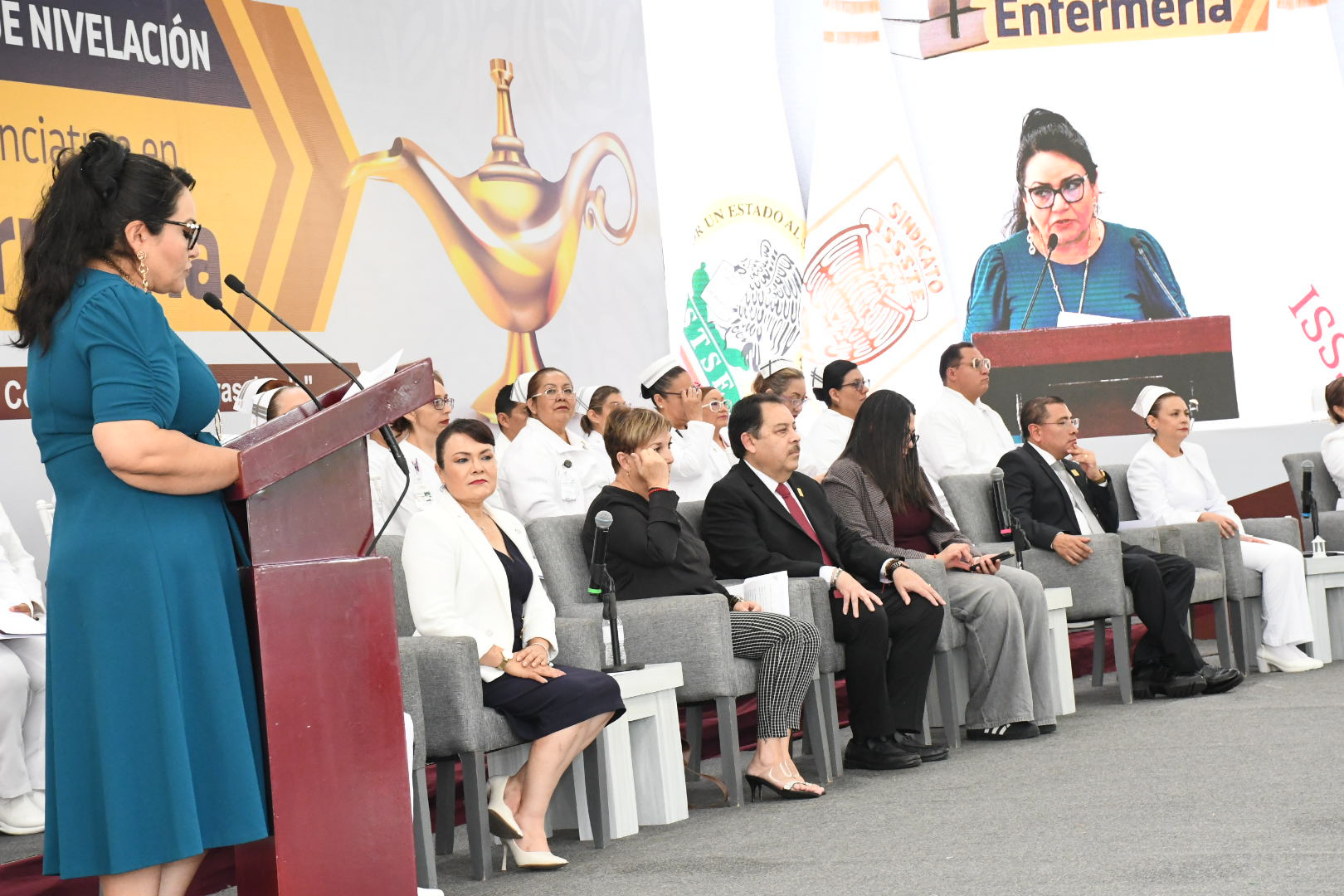 Ceremonia de Clausura del Programa de Nivelación de la Licenciatura en Enfermería