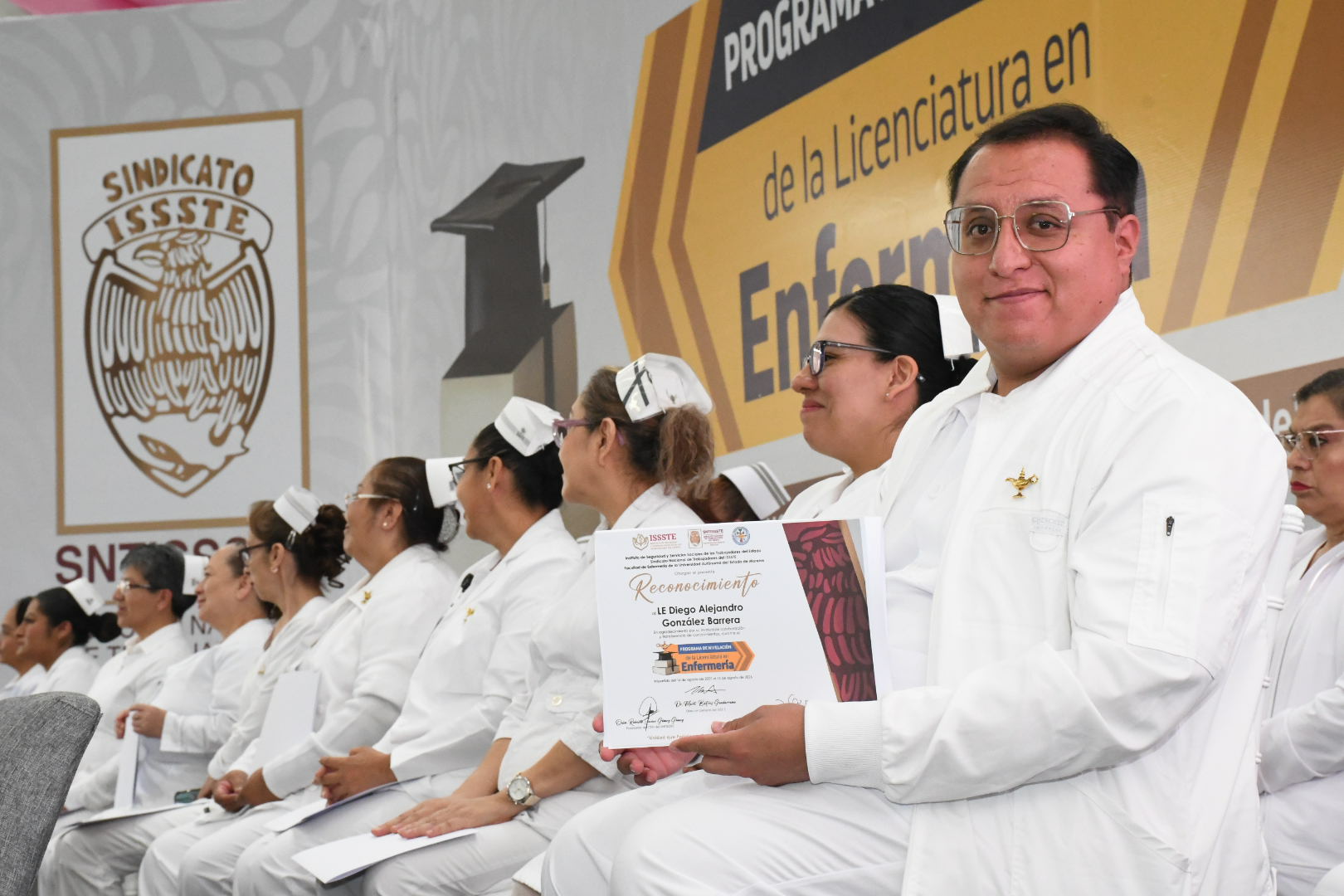 Ceremonia de Clausura del Programa de Nivelación de la Licenciatura en Enfermería