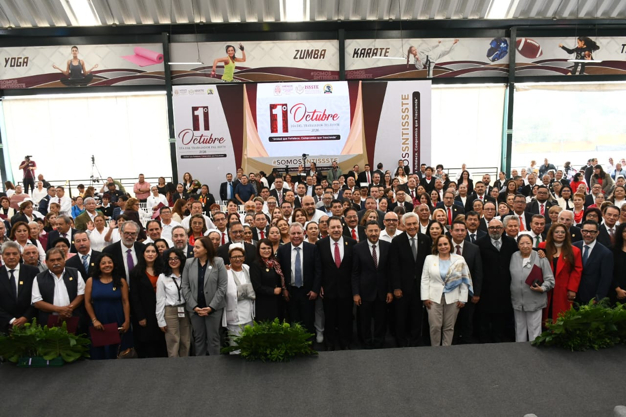  1° Octubre, "Día del Trabajadore del ISSSTE" Ceremonía de Entrega de Reconocimientos por años de Servicio