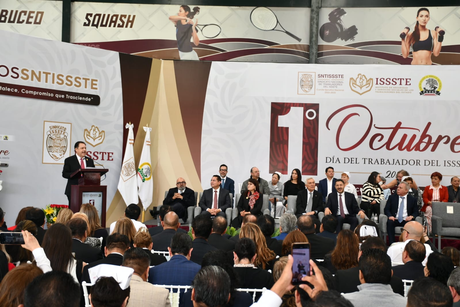  1° Octubre, "Día del Trabajadore del ISSSTE" Ceremonía de Entrega de Reconocimientos por años de Servicio