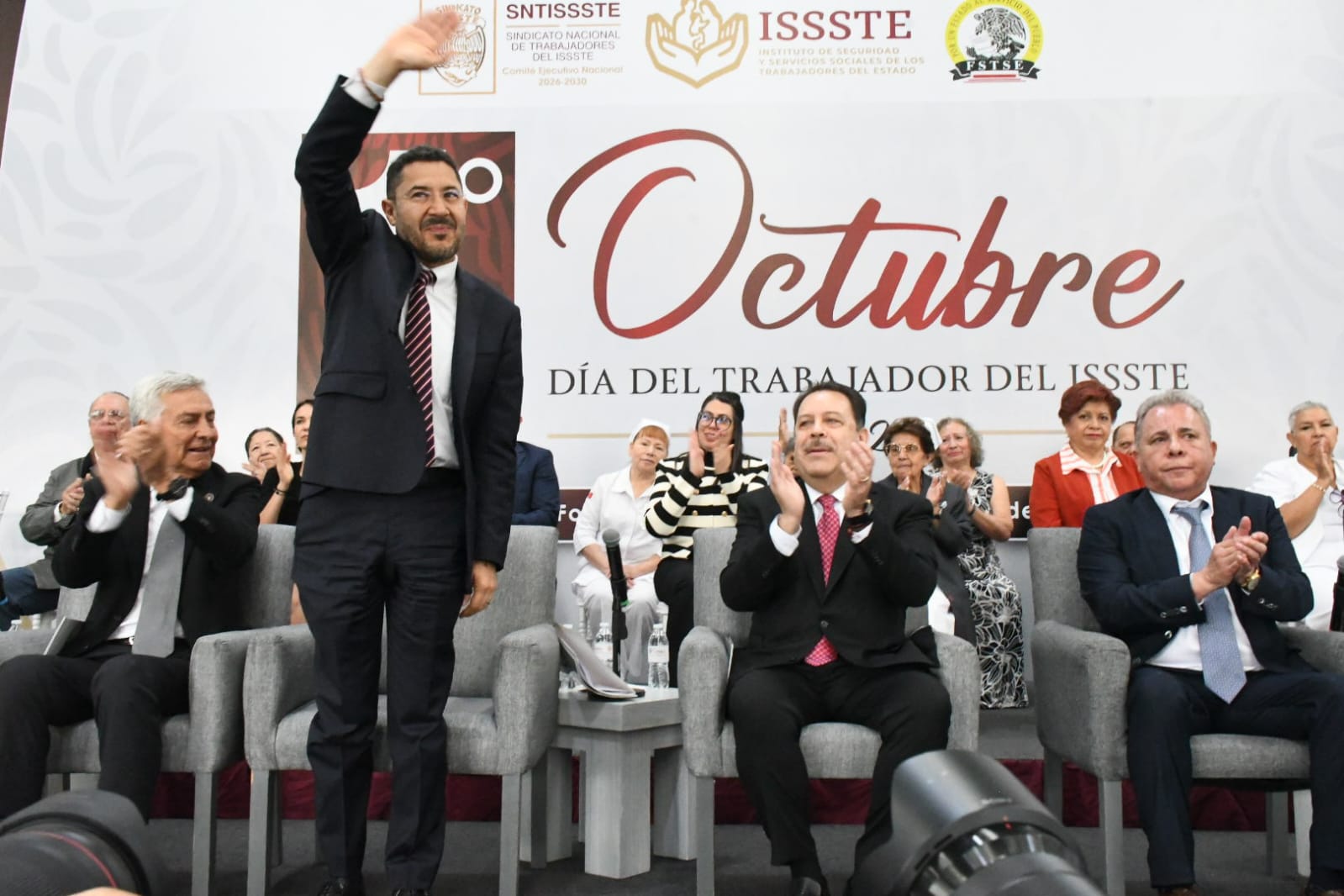  1° Octubre, "Día del Trabajadore del ISSSTE" Ceremonía de Entrega de Reconocimientos por años de Servicio