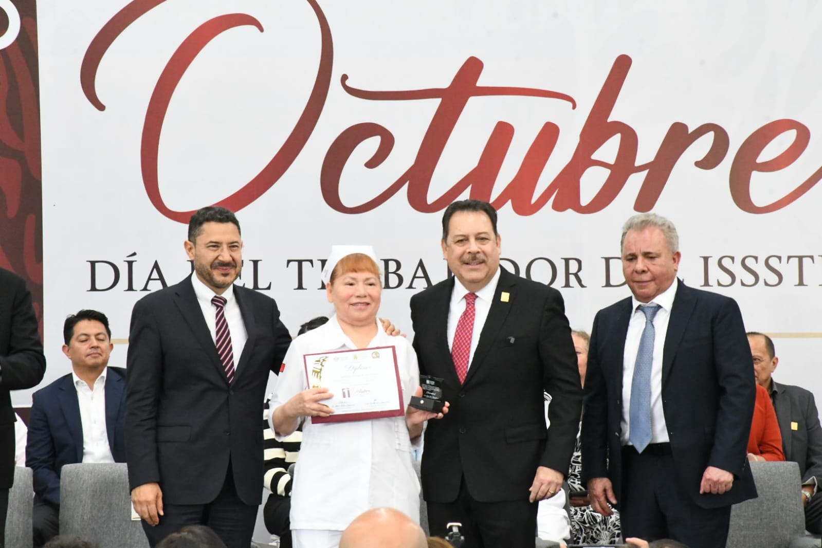  1° Octubre, "Día del Trabajadore del ISSSTE" Ceremonía de Entrega de Reconocimientos por años de Servicio
