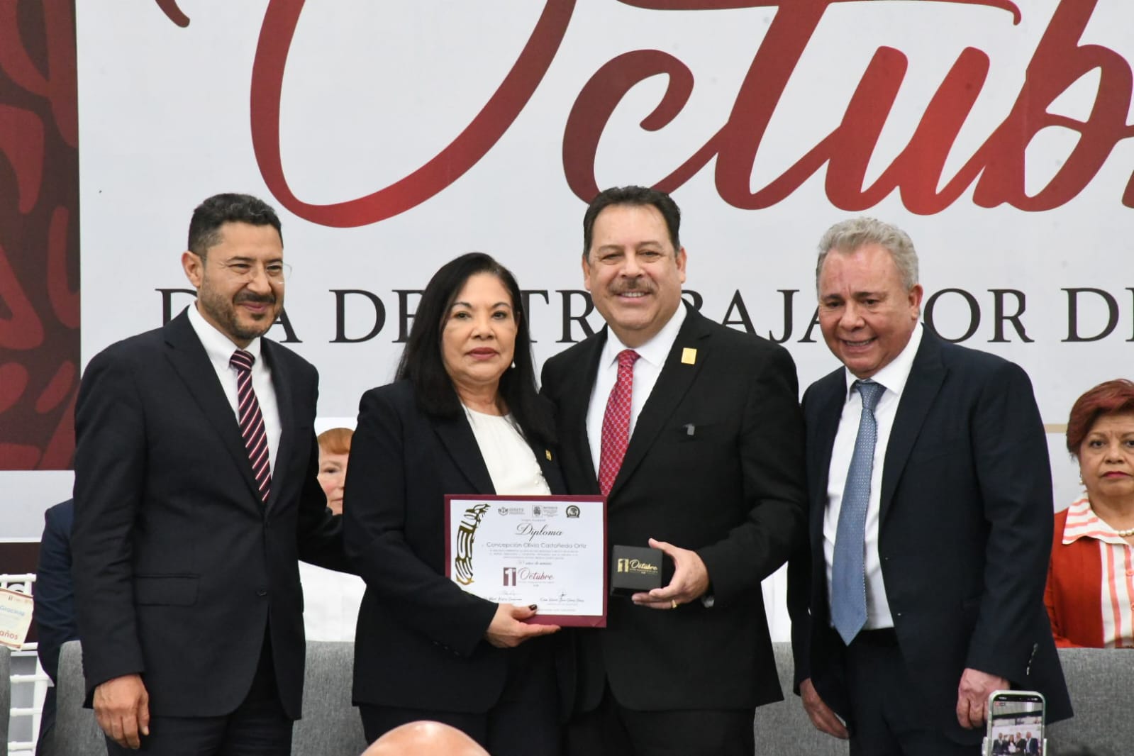  1° Octubre, "Día del Trabajadore del ISSSTE" Ceremonía de Entrega de Reconocimientos por años de Servicio