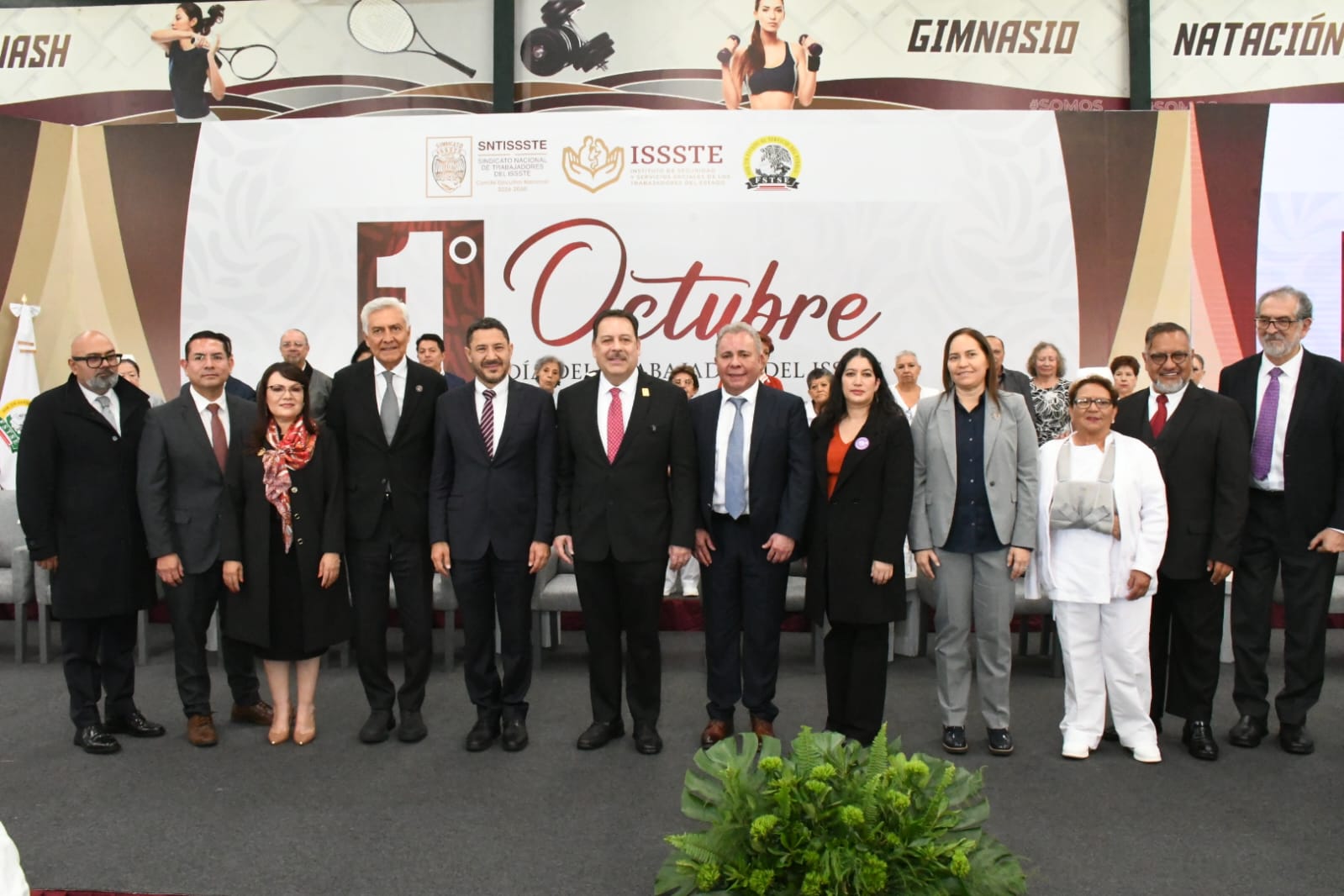  1° Octubre, "Día del Trabajadore del ISSSTE" Ceremonía de Entrega de Reconocimientos por años de Servicio