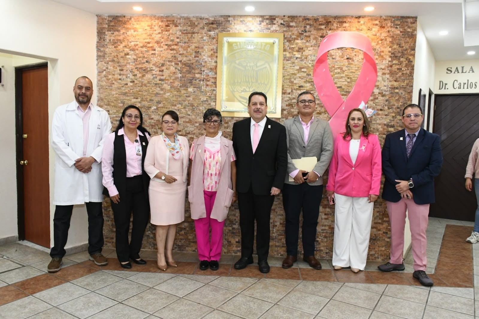 Jornada Académica Especial "Día Internacional de la Lucha contra el Cáncer de Mama", Mano con mano, esperanza de vida