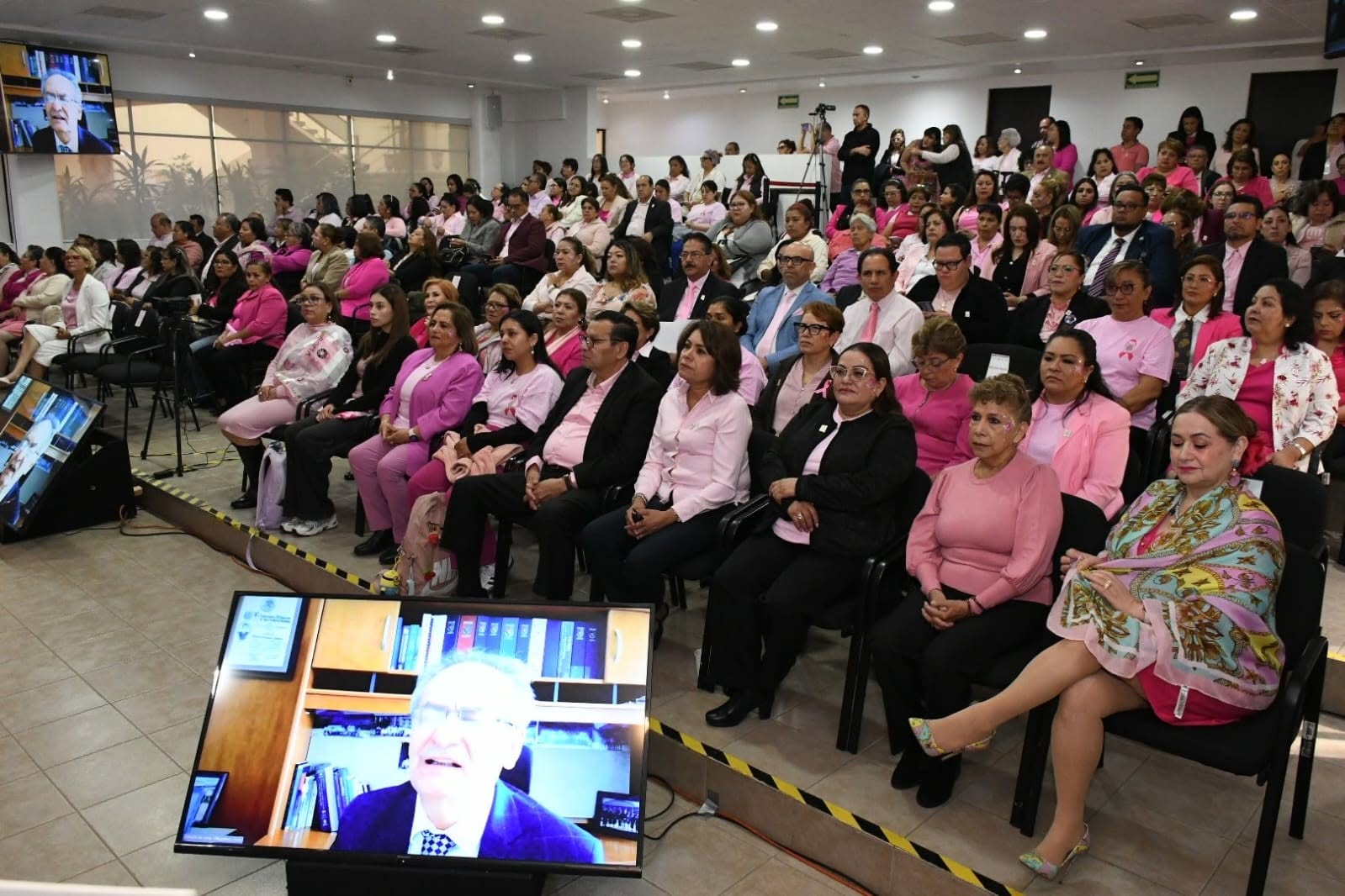 Jornada Académica Especial "Día Internacional de la Lucha contra el Cáncer de Mama", Mano con mano, esperanza de vida